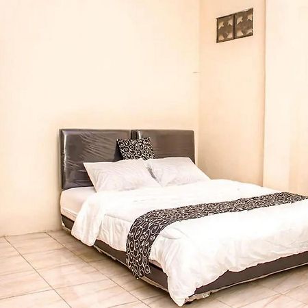 Samar Wulu Guest House Syariah Mitra Reddoorz Near Ketapang Ketapang  Εξωτερικό φωτογραφία
