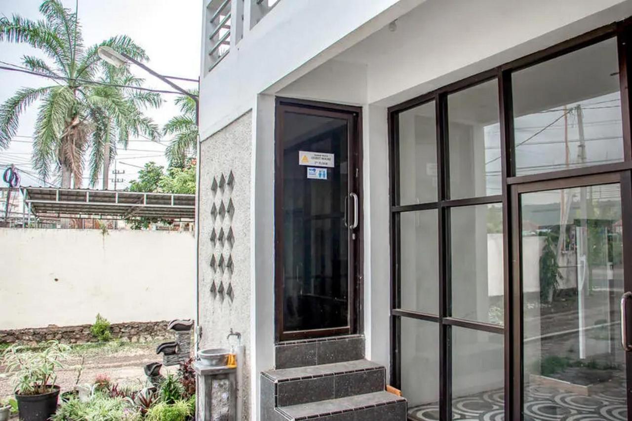 Samar Wulu Guest House Syariah Mitra Reddoorz Near Ketapang Ketapang  Εξωτερικό φωτογραφία